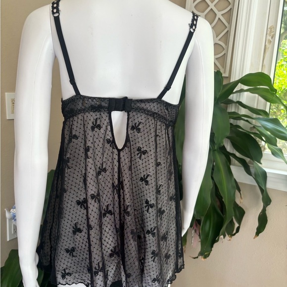 Elegant Black Lace baby doll  with Bow Details - Picture 4 of 7